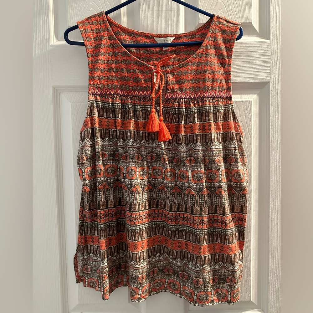 LUCKY BRAND Women’s XL Split Neck Sleeveless Top with Tassle